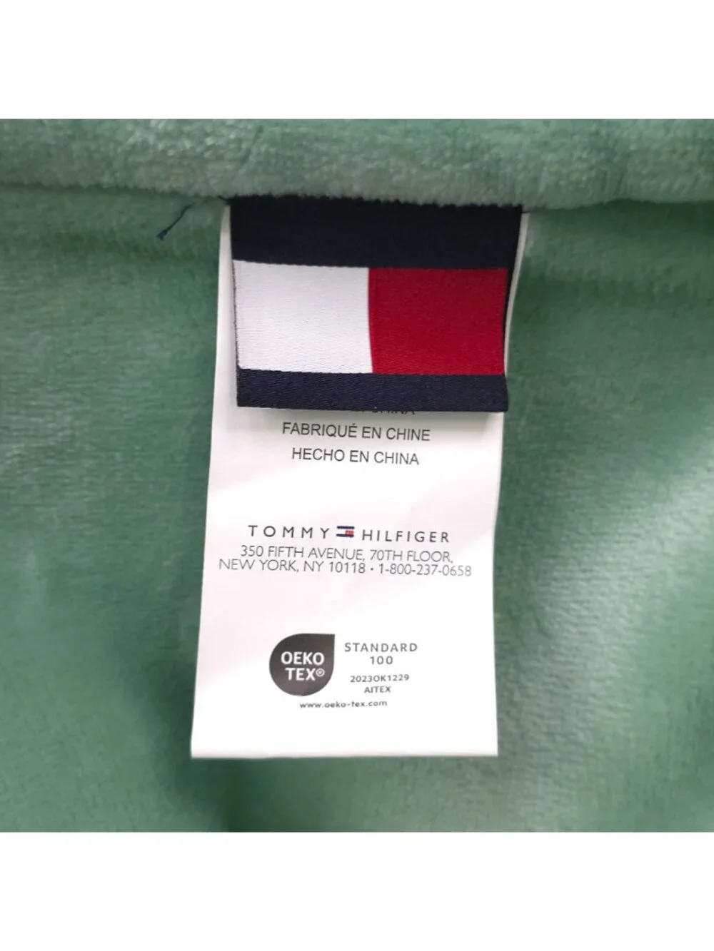 Tommy Hilfiger Reversible Lush Throw Blanket Plush 50x70 Green & Modern Check